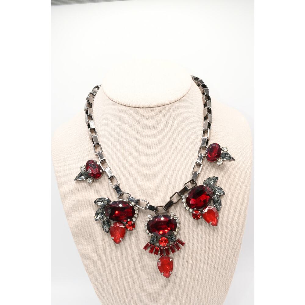 Red Rhinestone Statement Necklace Gunmetal Gray Box Chain 19 Inch - Picture 2 of 11